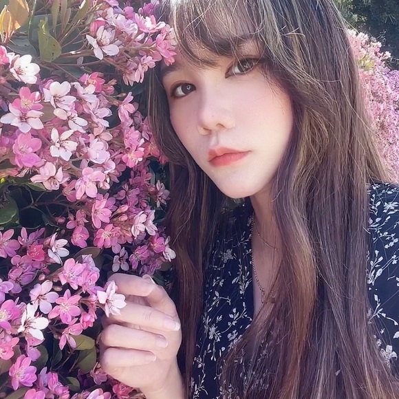 Meet your Posher, Nina - Picture 3 of 4